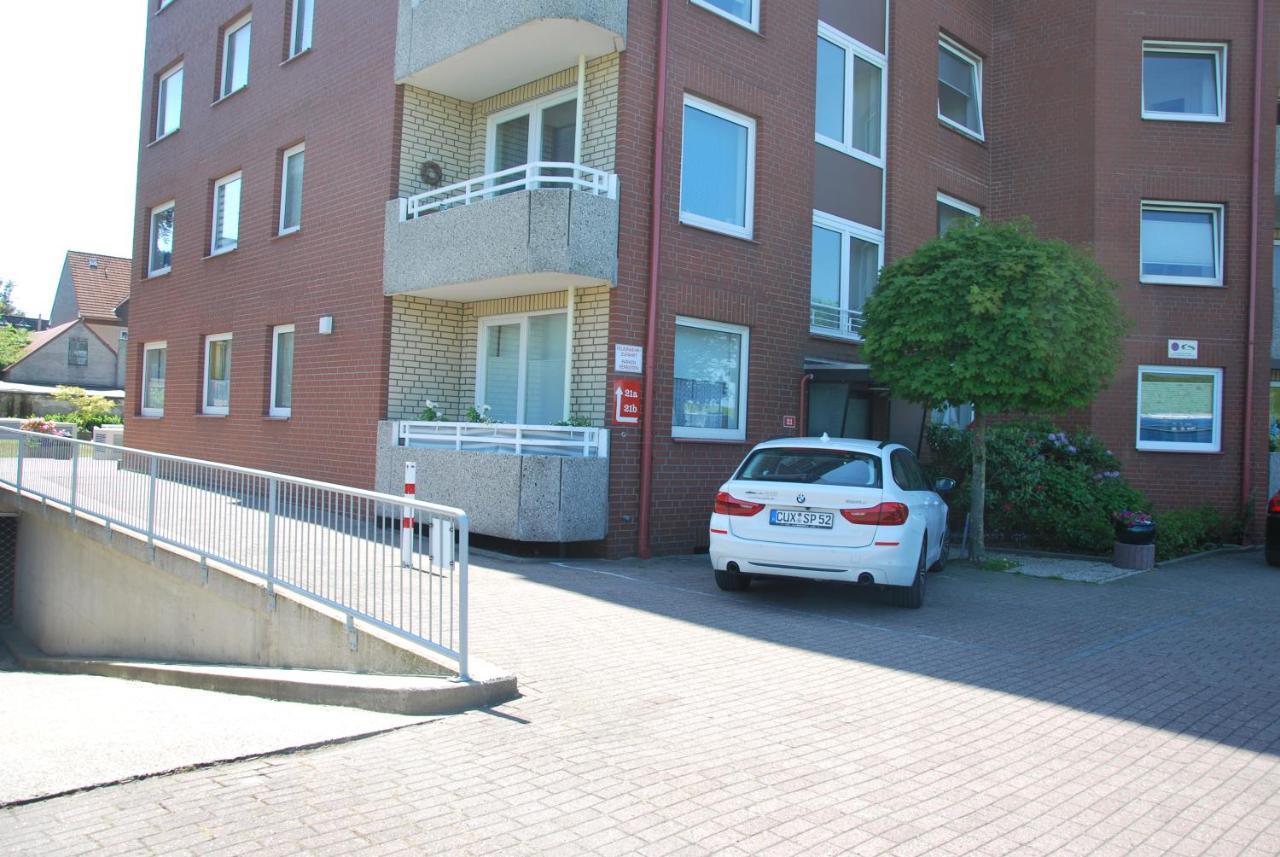 Lotsenkajüte Mit Seesicht * Cuxhaven